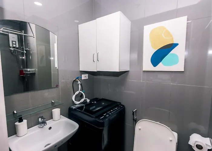 Escape Luxe 1br Makati Getaway Gym Swim Swim 2946 Fast Mb Apartment *
