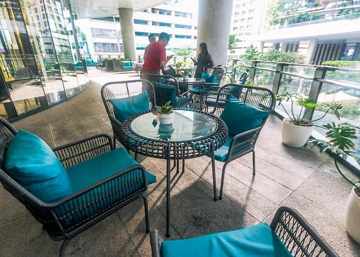 Escape Luxe 1br Makati Getaway Gym Swim Swim 2946 Fast Mb Apartment *